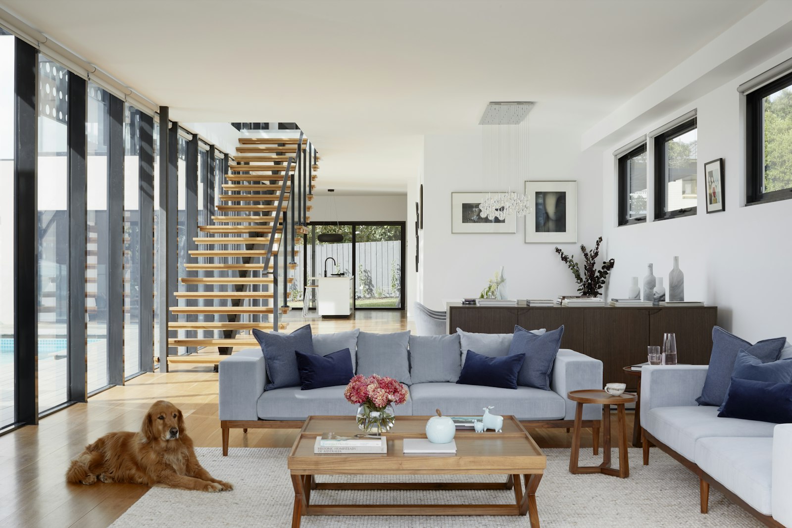 Base Solid home interior